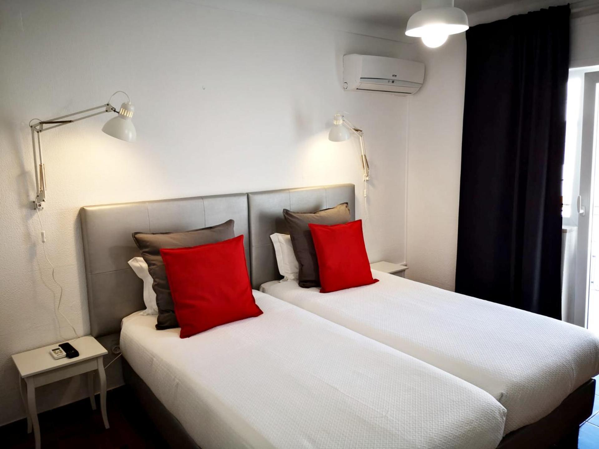 The Bulldog Inn - Duna Parque Resorts & Hotels Vila Nova de Milfontes Ruang foto